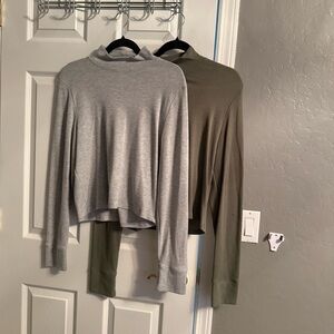American Eagle Outfitters Set of 2 Ribbed Turtleneck